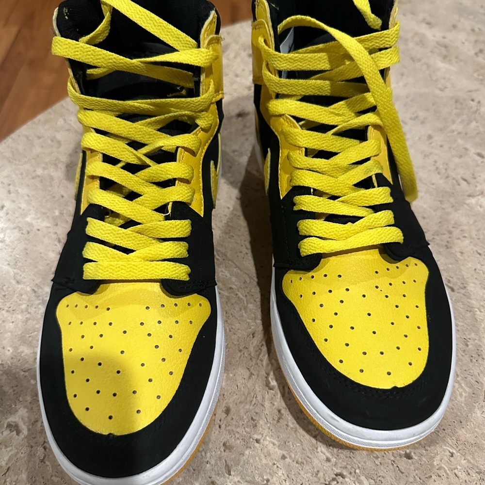 Nike Air Jordans 8.5